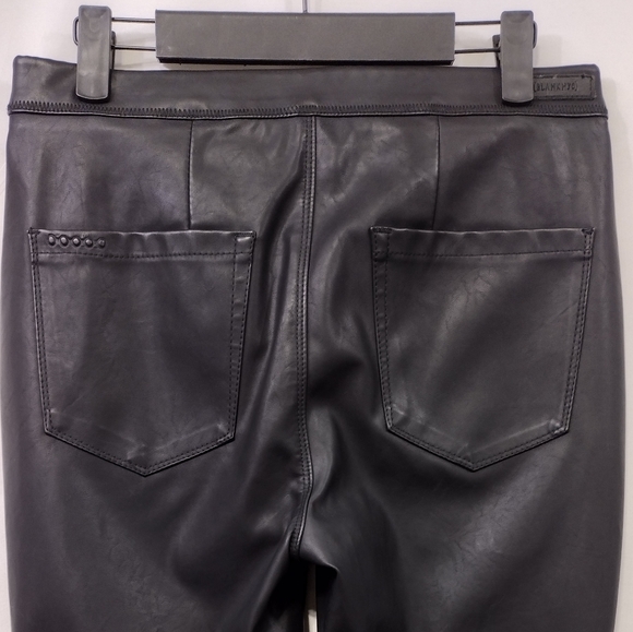 NWOT BLANKNYC Faux Leather Easy Pull On Pants Womens 29 Black Boho Retro 90s - Picture 6 of 9